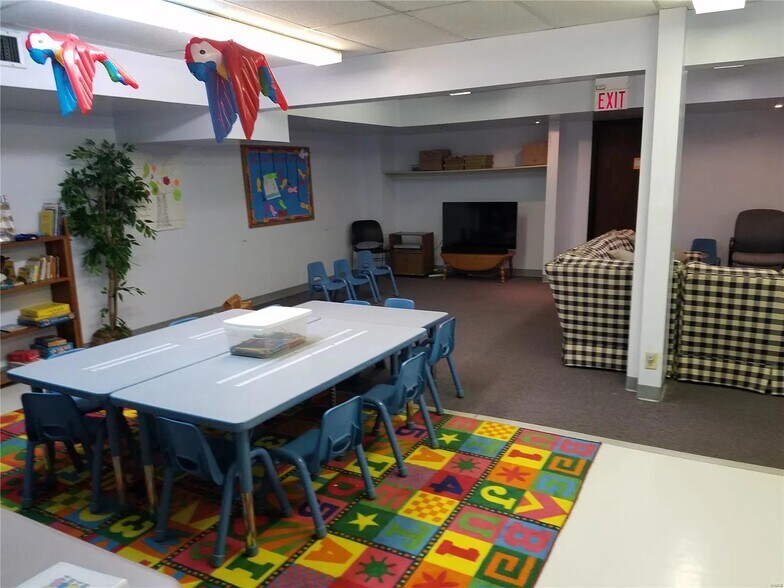 More Photos Of 15764 Clayton Rd, Ellisville Religious Facility For Lease