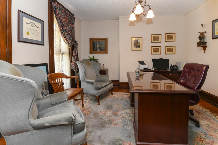 More Photos Of 71 Cooper St, Woodbury Office Residential For Sale