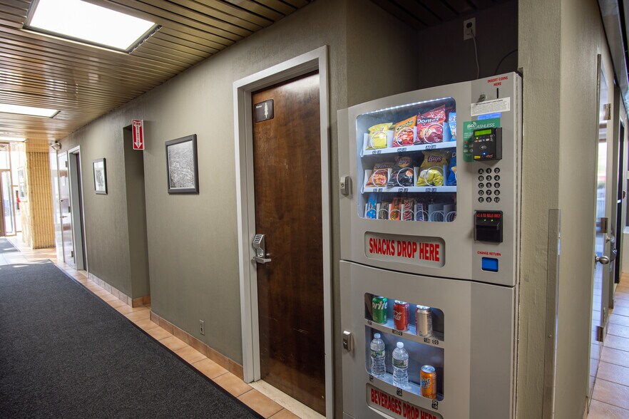 More Photos Of 55 Maple Ave, Rockville Centre Medical For Lease