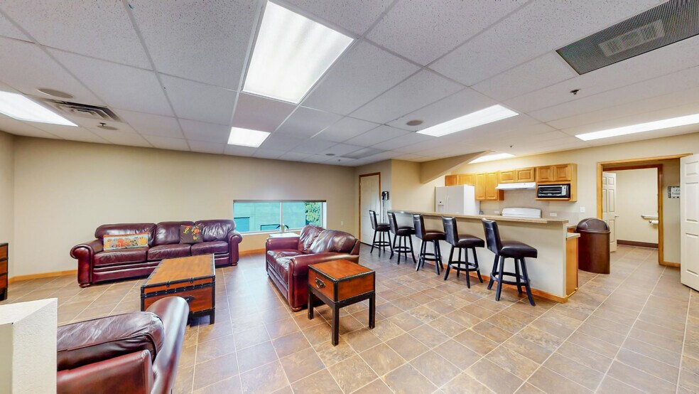 More Photos Of 5740 Boeing Dr, Loveland Warehouse For Sale