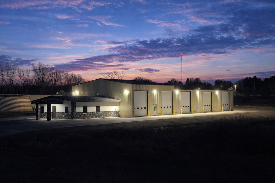 More Photos Of 3050 Highway 52 South, Minot Flex For Lease