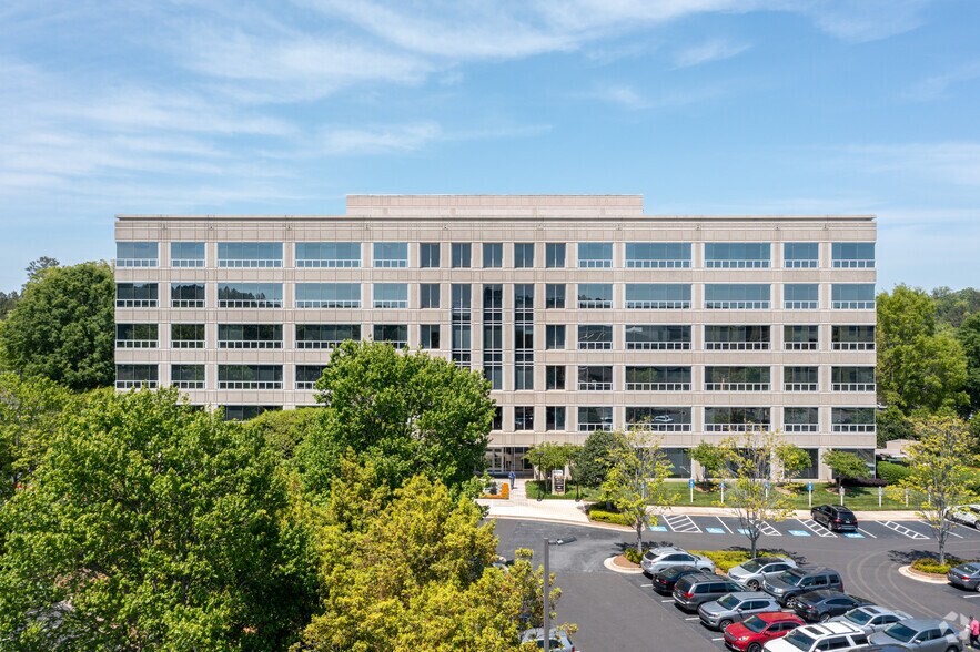 More Photos Of 2475 Northwinds Pky, Alpharetta Office For Lease