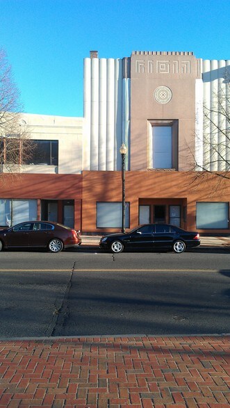 More Photos Of 9-11 Colony St, Meriden Storefront Retail Residential For Lease