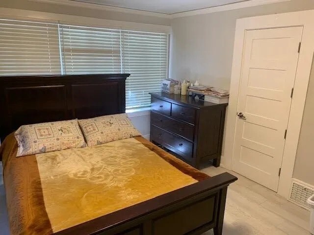 More Photos Of 1124 Douglas Ave, Burlingame Apartments For Sale