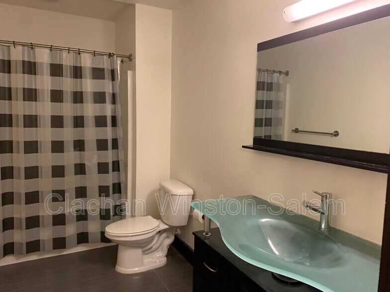 More Photos Of 50 W 4th St, Winston-Salem Apartments For Lease