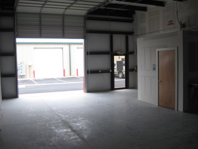 More Photos Of 301 Cedar Ave, McAllen Warehouse For Lease