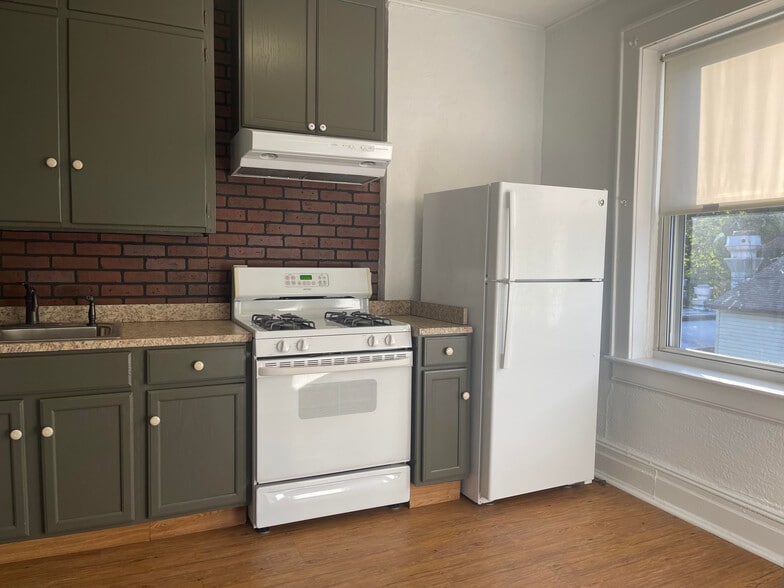 More Photos Of 171 Maplewood Ave, Maplewood Storefront Retail Residential For Sale