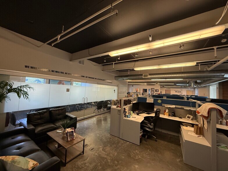 More Photos Of 11339 S 700 E, Sandy Office For Sale