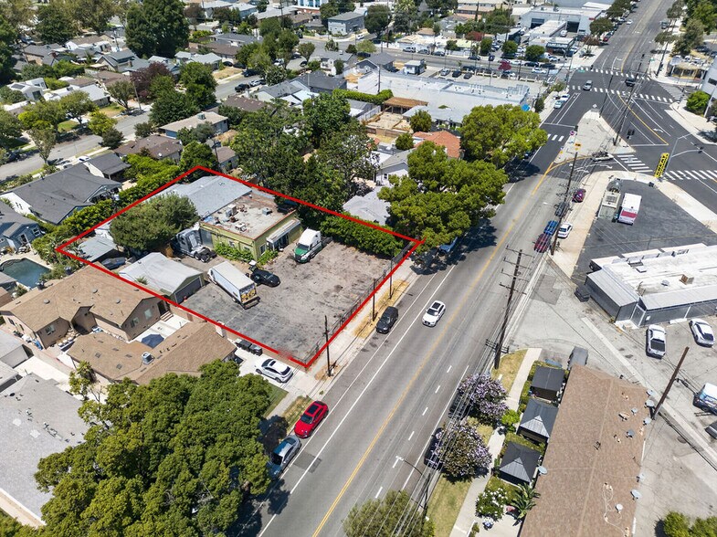 More Photos Of 435 S Main St, Burbank General Retail For Sale