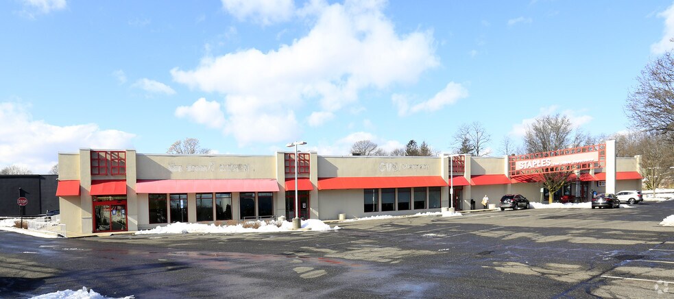 More Photos Of 2444-2460 Boston Post Rd, Larchmont Unknown For Lease