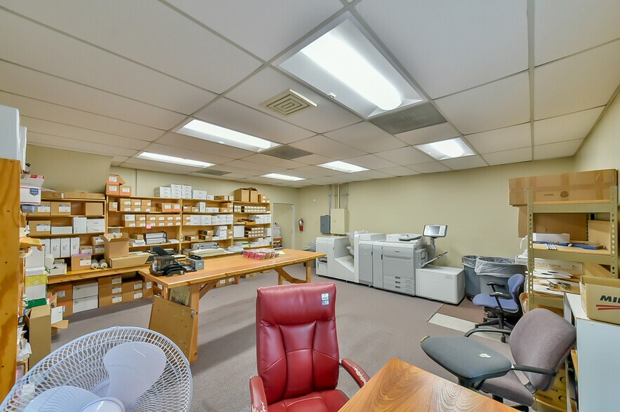 More Photos Of 300 Silver Cedar Ct, Chapel Hill Medical For Sale