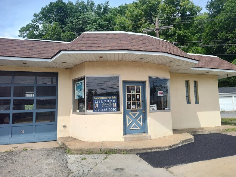 Primary Photo Of 737 S Main St, Phillipsburg Flex For Sale