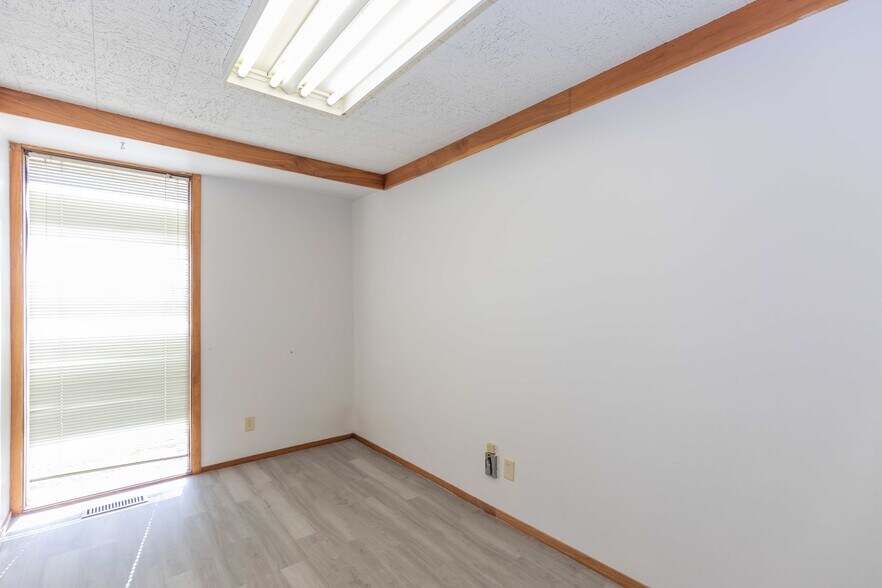 More Photos Of 4105 Tradewind St, Amarillo Office For Lease