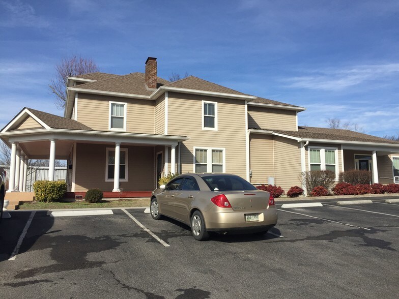More Photos Of 4610 Central Ave Pike, Knoxville Coworking Space