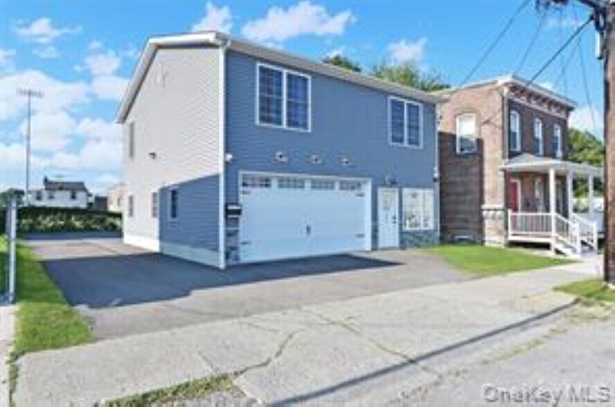 Primary Photo Of 365 Ann St, Newburgh Office For Lease