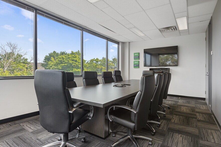 More Photos Of 2460 Lancaster Rd, Ottawa Office For Lease