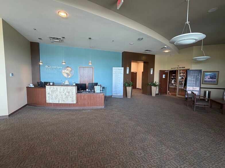 More Photos Of 400 International Dr, Williamsville Medical For Lease