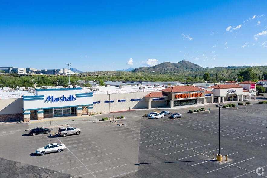 More Photos Of 254-300 W Mariposa Rd, Nogales Storefront For Lease
