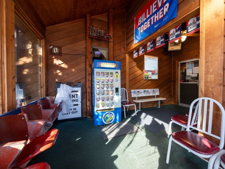 More Photos Of 4300 Abbott Rd, Orchard Park Restaurant For Sale