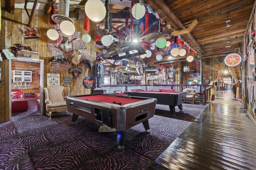 More Photos Of 3330 N Academy Blvd, Colorado Springs Bar For Sale