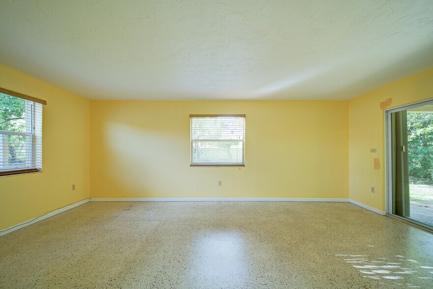 More Photos Of 7358 SW 23rd St, Miami Multifamily For Sale