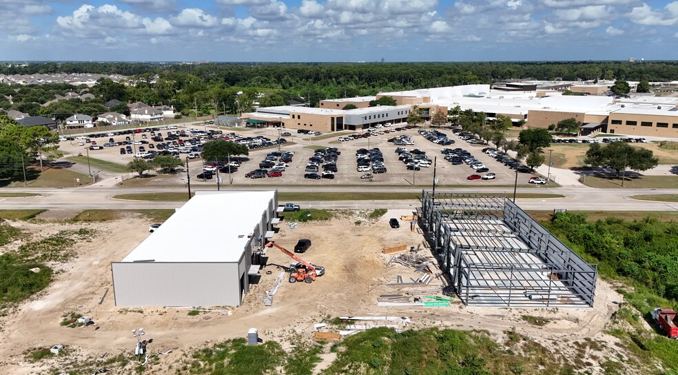 More Photos Of 12902 Bammel North Houston Rd, Houston Unknown For Lease