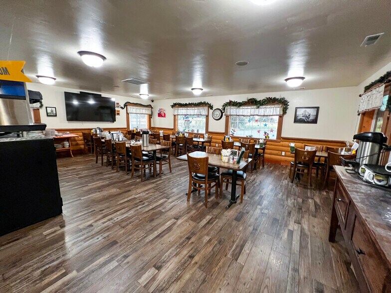 More Photos Of 150 S Railroad St, Midvale Restaurant For Sale