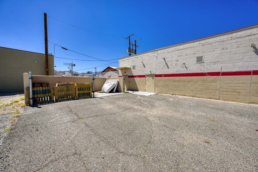 More Photos Of 13247 Jones St, Trona Freestanding For Sale