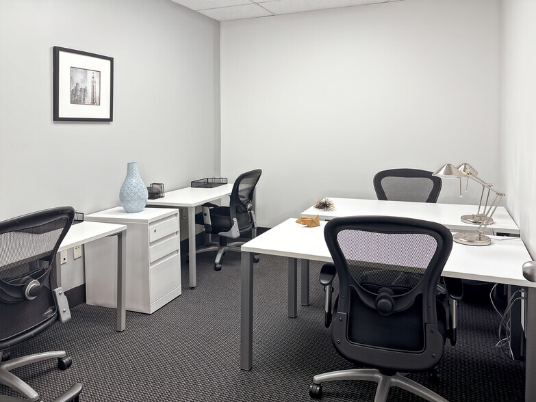More Photos Of 4400 US Highway 9, Freehold Coworking Space