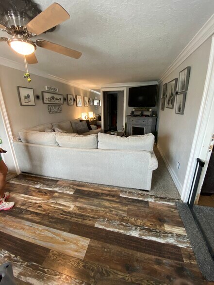 More Photos Of 8051 Ulmerton Rd, Largo Office For Sale