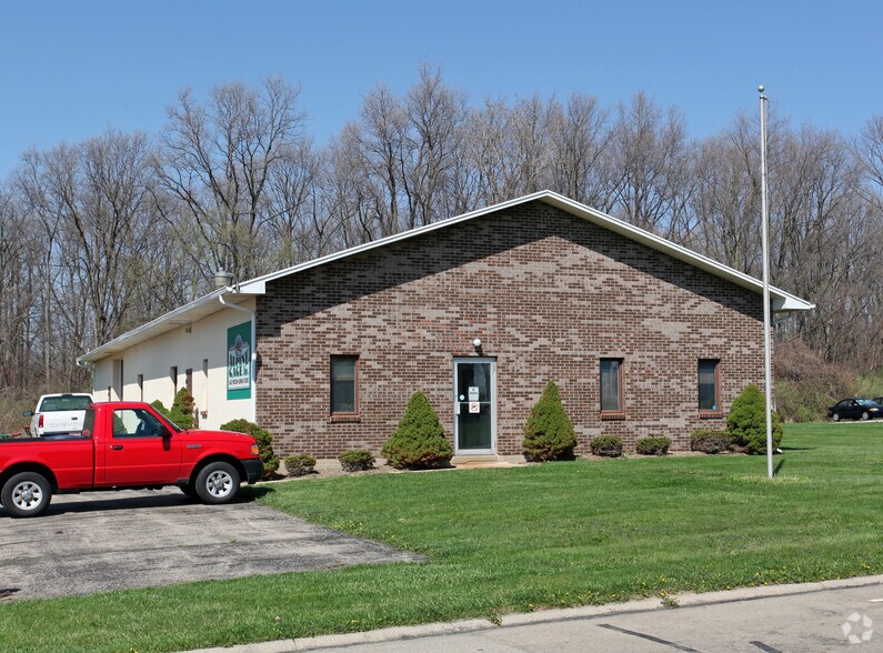 Primary Photo Of 4325 Lisa Dr, Tipp City Manufacturing For Sale