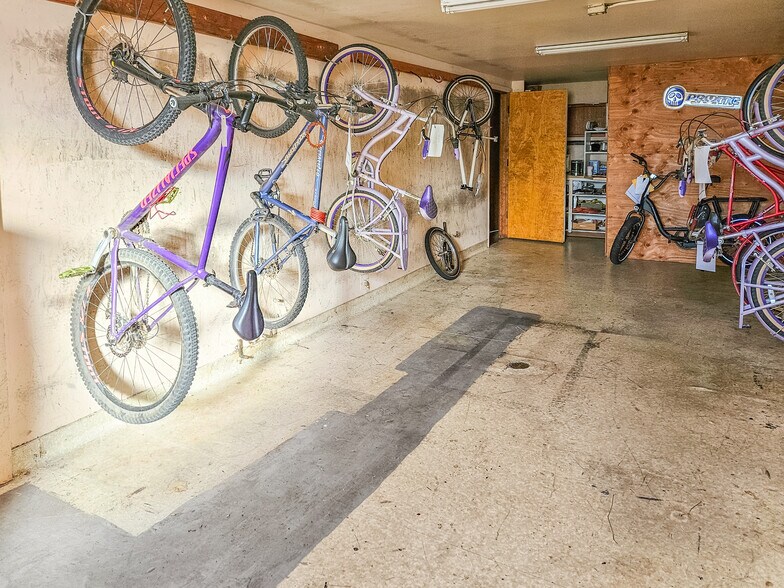 More Photos Of 424 1st Ave SW, Albany Storefront Retail Office For Sale