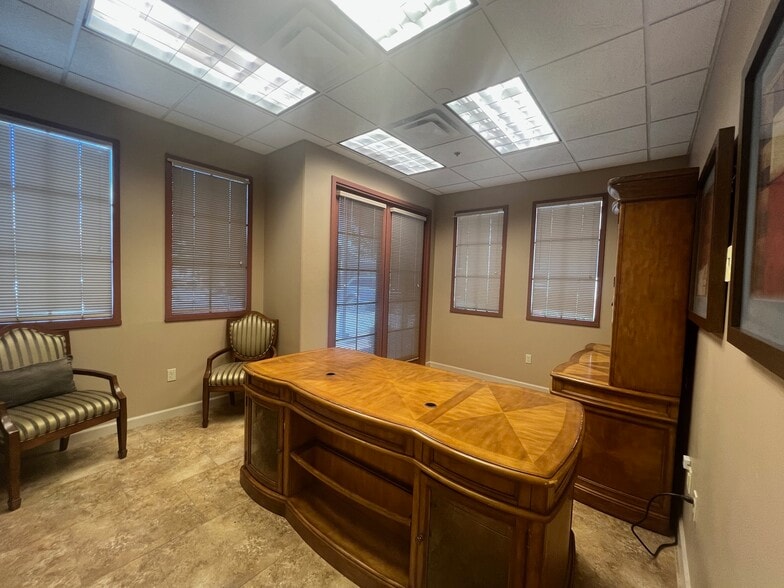 More Photos Of 18275 N 59th Ave, Glendale Office For Sale