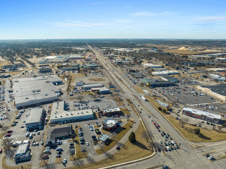 More Photos Of 3030 Milton Ave, Janesville Fast Food For Sale
