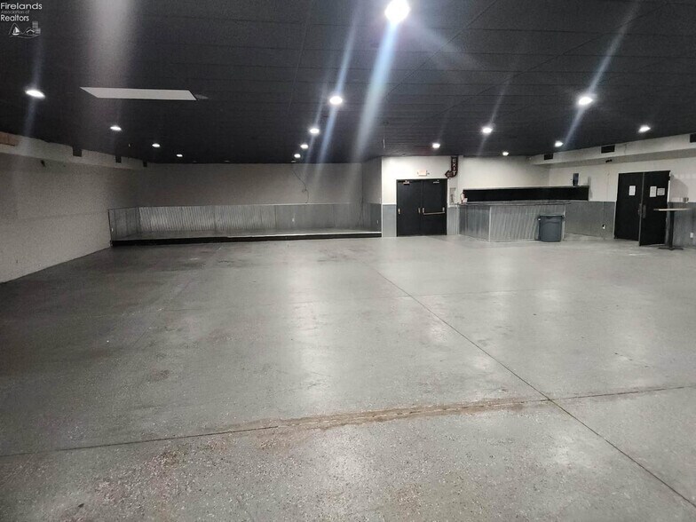 More Photos Of 3096 State Route 99 S, Willard General Retail For Sale