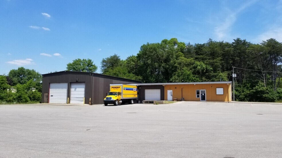 More Photos Of 29423 Phillips St, Elkhart Light Manufacturing For Lease