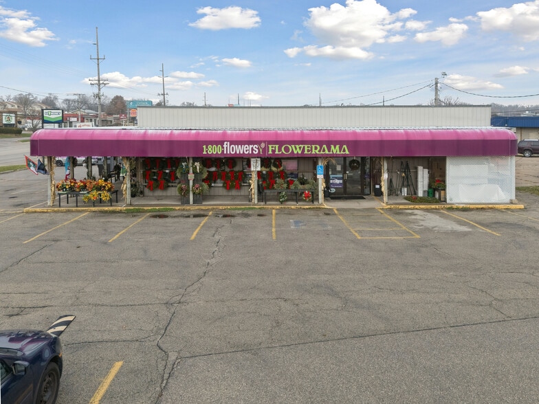 More Photos Of 3326 Johnson Ave NW, Cedar Rapids Freestanding For Sale