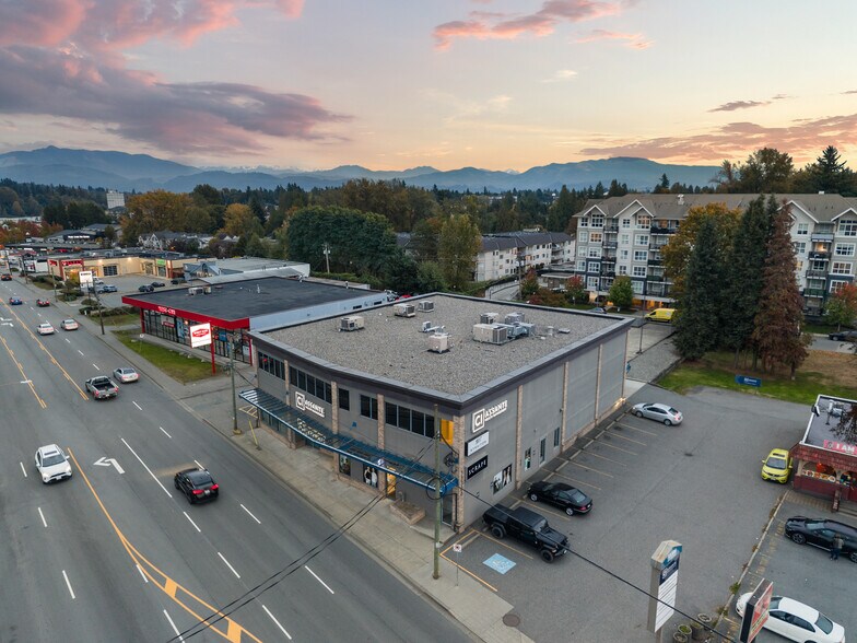 Primary Photo Of 33386 S Fraser Way, Abbotsford Freestanding For Sale