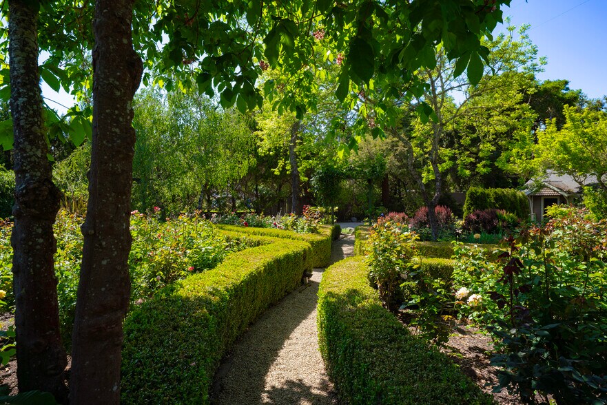 More Photos Of 9000 Highway 128, Philo Hotel For Sale