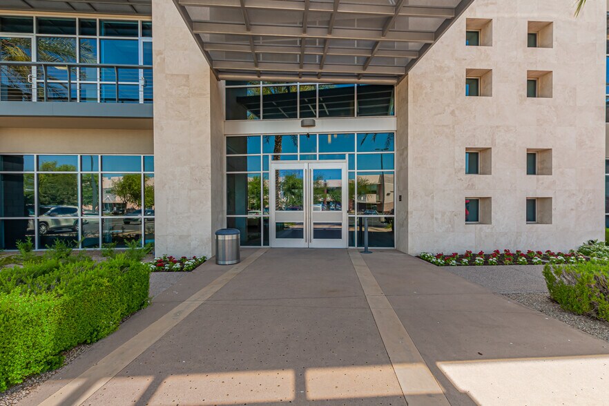 More Photos Of 4650 E Cotton Center Blvd, Phoenix Office For Lease