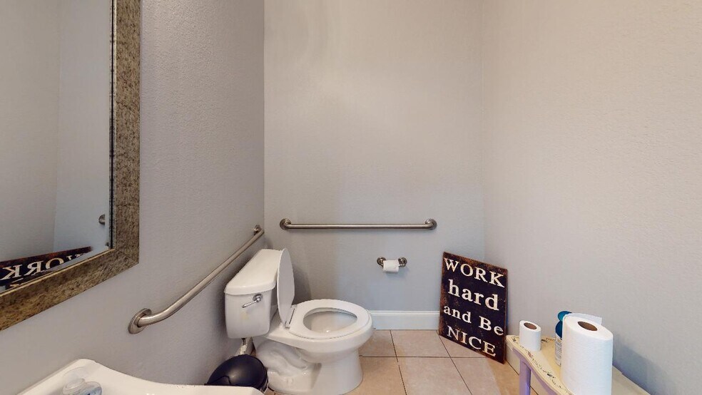 More Photos Of 5507 Louetta Rd, Spring Medical For Sale