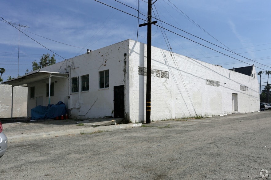 More Photos Of 2260 N Arrowhead Ave, San Bernardino Office For Lease