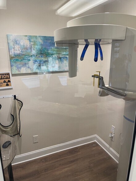 More Photos Of 15 21st Ave, Isle Of Palms Loft Creative Space For Sale