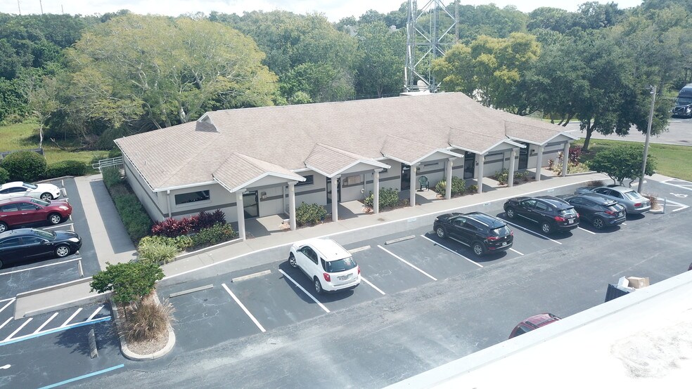 More Photos Of 31081-31089 US Hwy 19 N, Palm Harbor Office For Lease