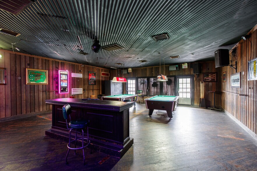 More Photos Of 1903 Baytree Pl, Valdosta Restaurant For Sale