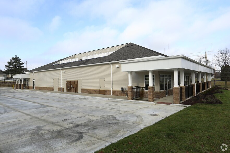 More Photos Of 6285 Royalton Rd, North Royalton Freestanding For Lease
