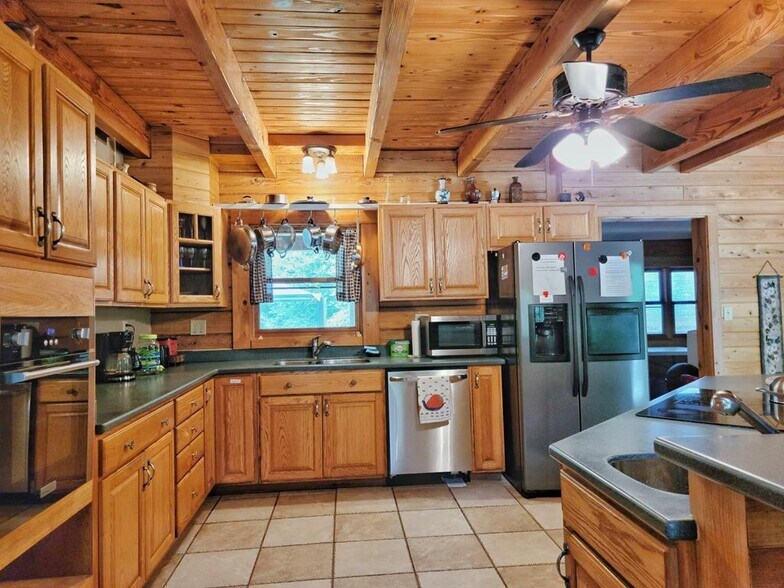 More Photos Of 9545 178th St, Mc Alpin Specialty For Sale