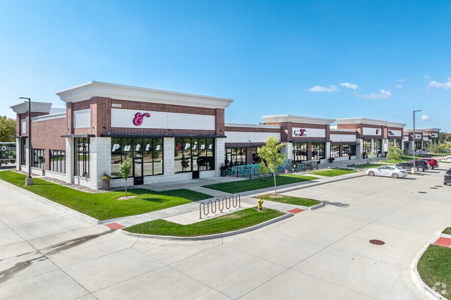 More Photos Of 6920 EP True Pky, West Des Moines General Retail For Lease