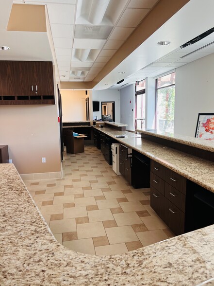 More Photos Of 2693 E Washington Blvd, Pasadena Medical For Lease