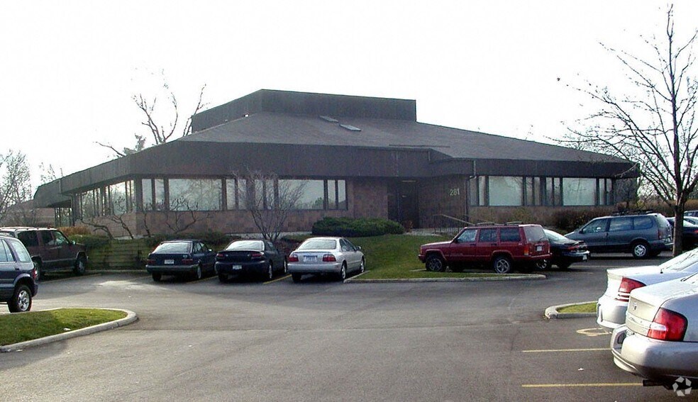 More Photos Of 16W285 83rd St, Burr Ridge Office For Lease